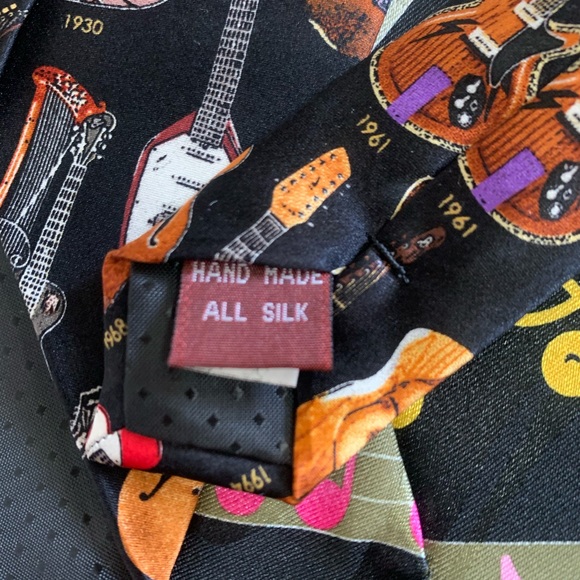Lot of 2 Hand Made Music Inspired Men’s Ties Guitar Music Notes Prints - Picture 7 of 10